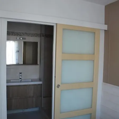 Spacieux T2 Gd Confort Jardin Et Garage Privatifs Appartement *