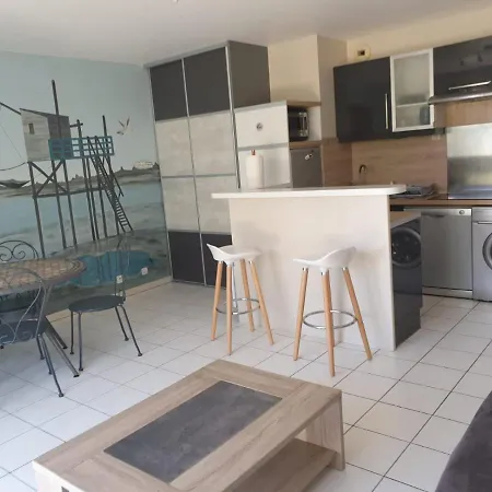 Spacieux T2 Gd Confort Jardin Et Garage Privatifs Λα Ροσέλ