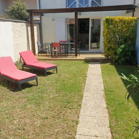 Spacieux T2 Gd Confort Jardin Et Garage Privatifs Appartement La Rochelle (Charente-Maritime)