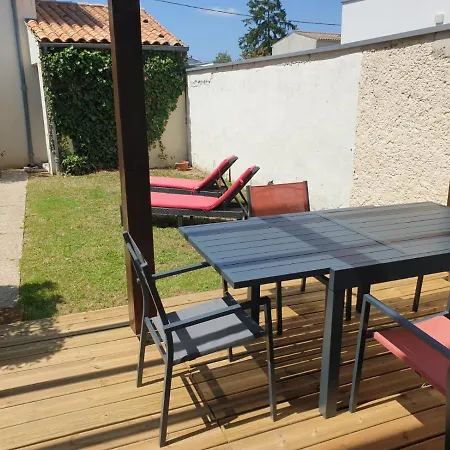 Spacieux T2 Gd Confort Jardin Et Garage Privatifs Λα Ροσέλ